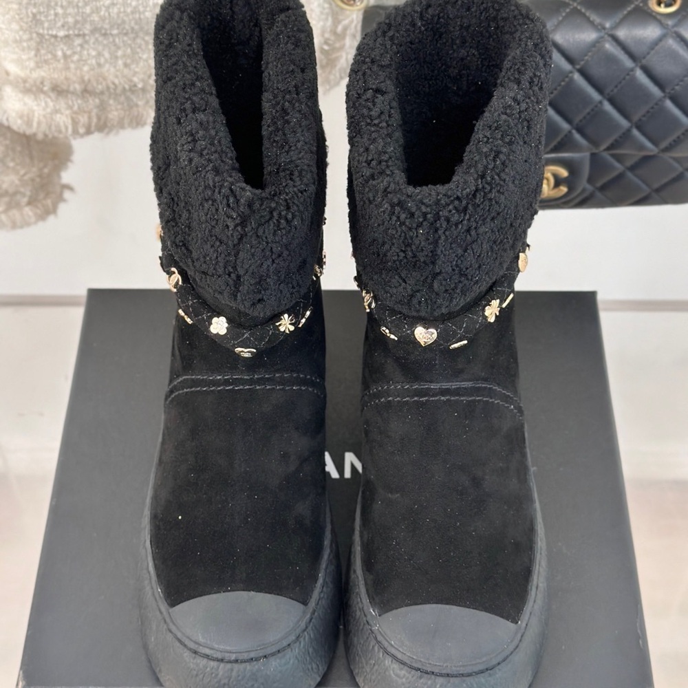 CHANEL Black Winter & Rain Boots - Picture 6 of 9